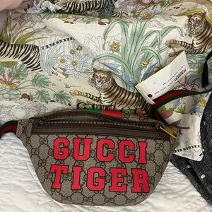 Gucci Tiger Esclusive Belt bag